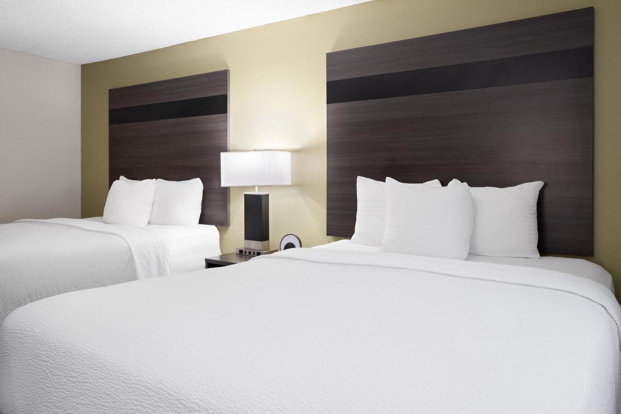 Baymont Inn & Suites By Wyndham Либерти Экстерьер фото